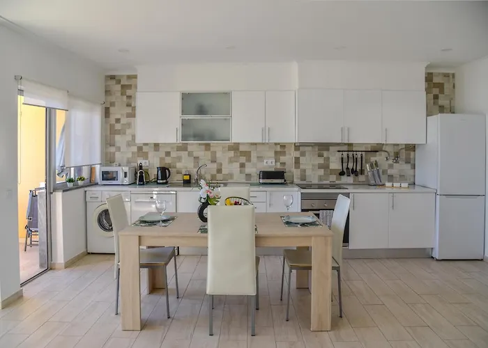 Lovely Sea View Da Rocha Daire Portimão